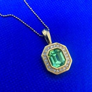 SAL pendant beautiful green color with crystal surrounding the main stone